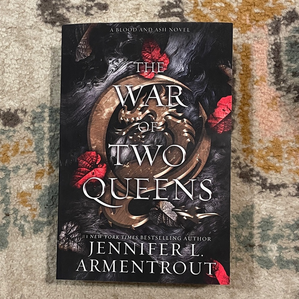 The War of Two Queens Book